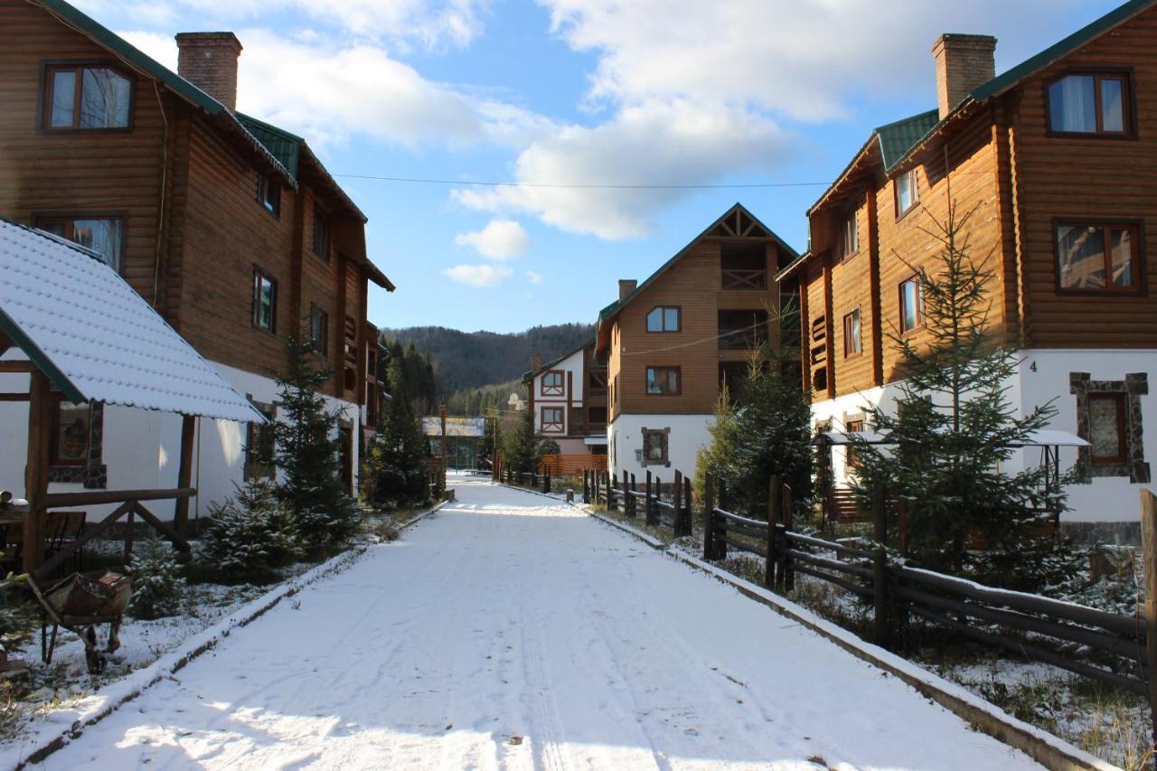 Hirskyy Svitanok Myhove Buitenkant foto
