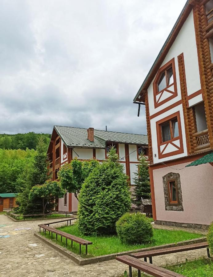Hirskyy Svitanok Myhove Buitenkant foto