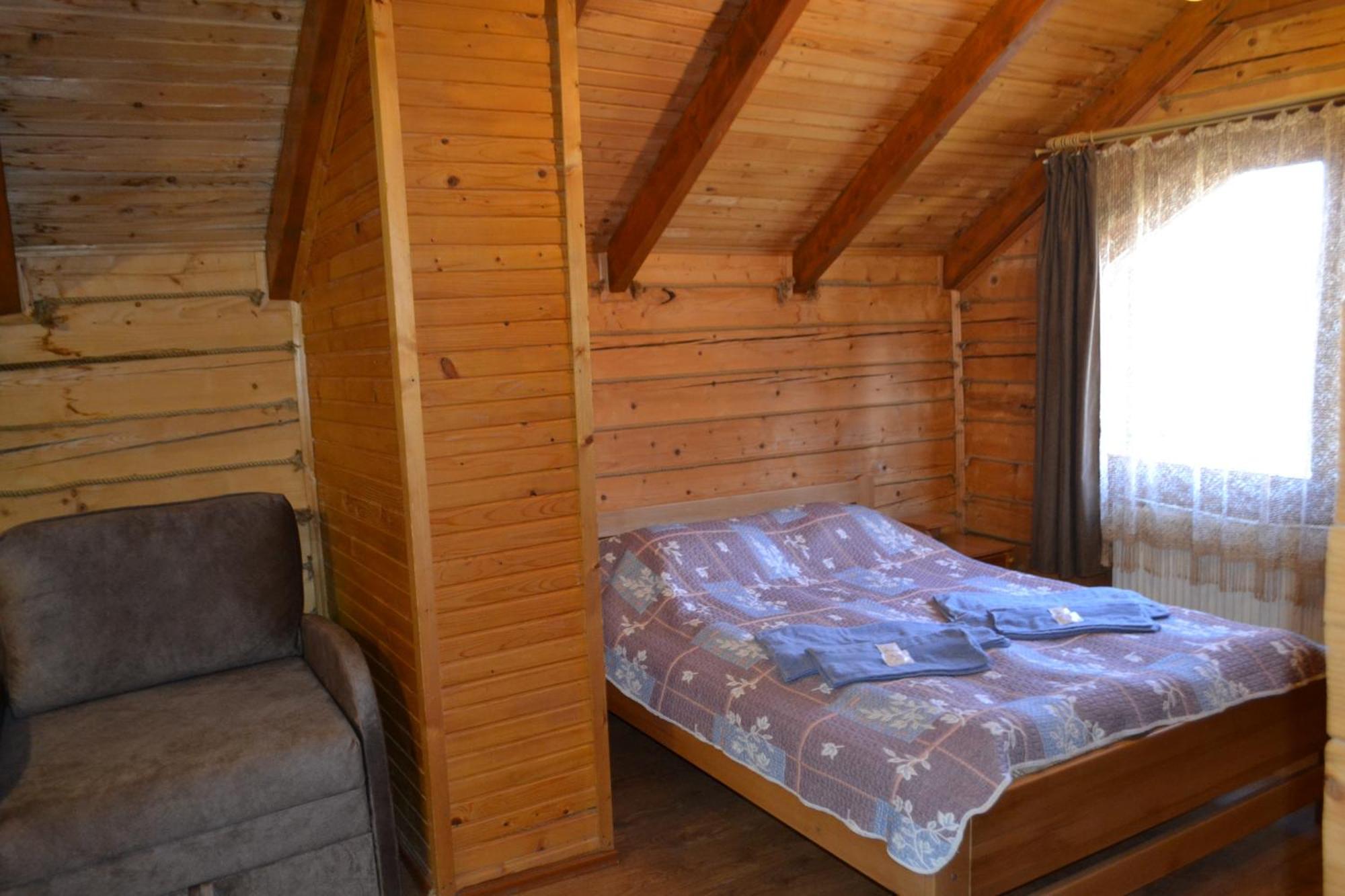 Hirskyy Svitanok Myhove Buitenkant foto